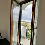 Con Vista Villa